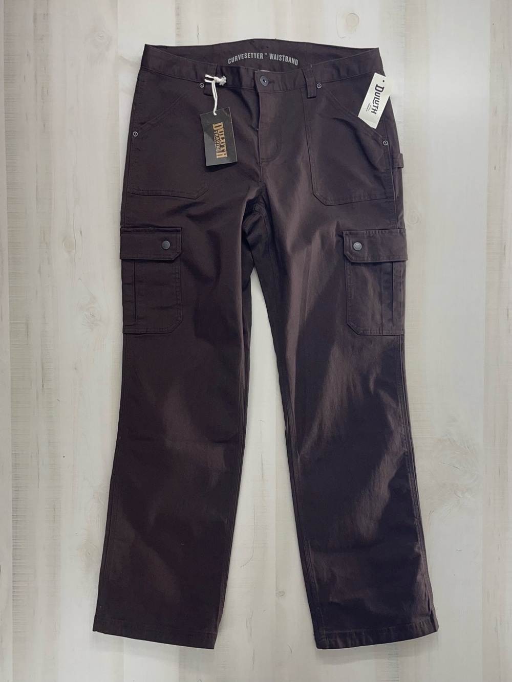 nwt DULUTH TRADING CO curvesetter waistband chocolate brown 10 x 33 cargo pants